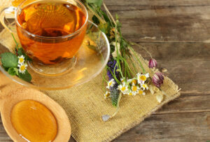 فواید چای گیاهی برای سلامتی